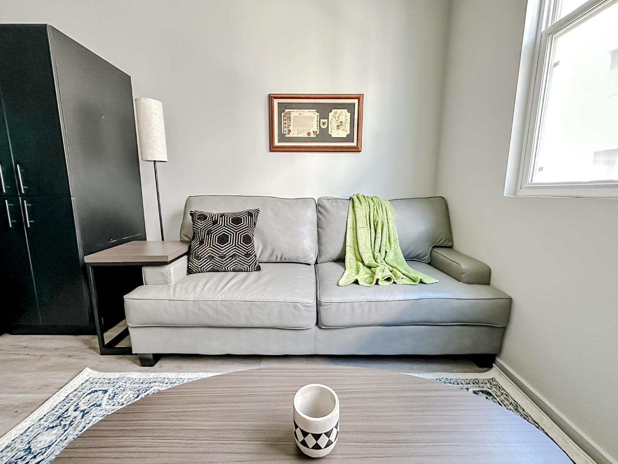 Sleepover 1Bd 1Ba Omaha Apartments Екстериор снимка